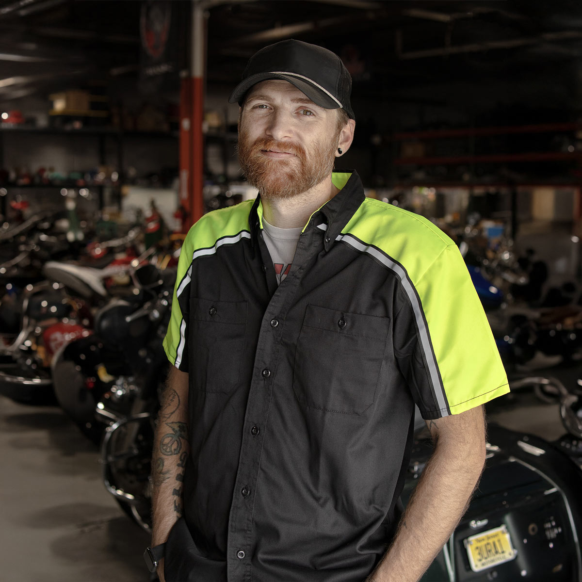 Milwaukee Motorcycle Clothing Co. Men’s Blk/Green Mechanic Work Shirt – w / Reflective Strip, Rider‑Built MDM11604