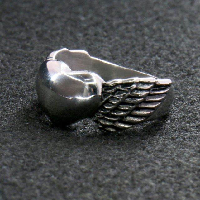 Hot Leathers JWR1101 Women's Silver 'Winged Heart' Stainless-Steel Ring