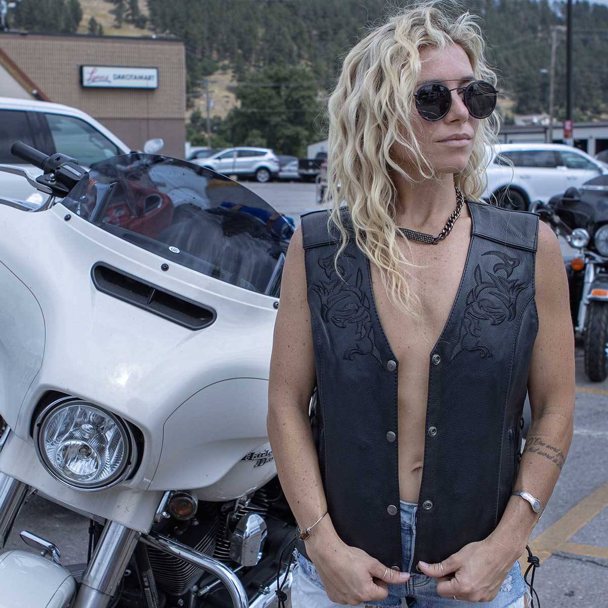 Milwaukee Leather ML1296 Women's Black Leather Side Laced Motorcycle Vest w/ Reflective Tribal