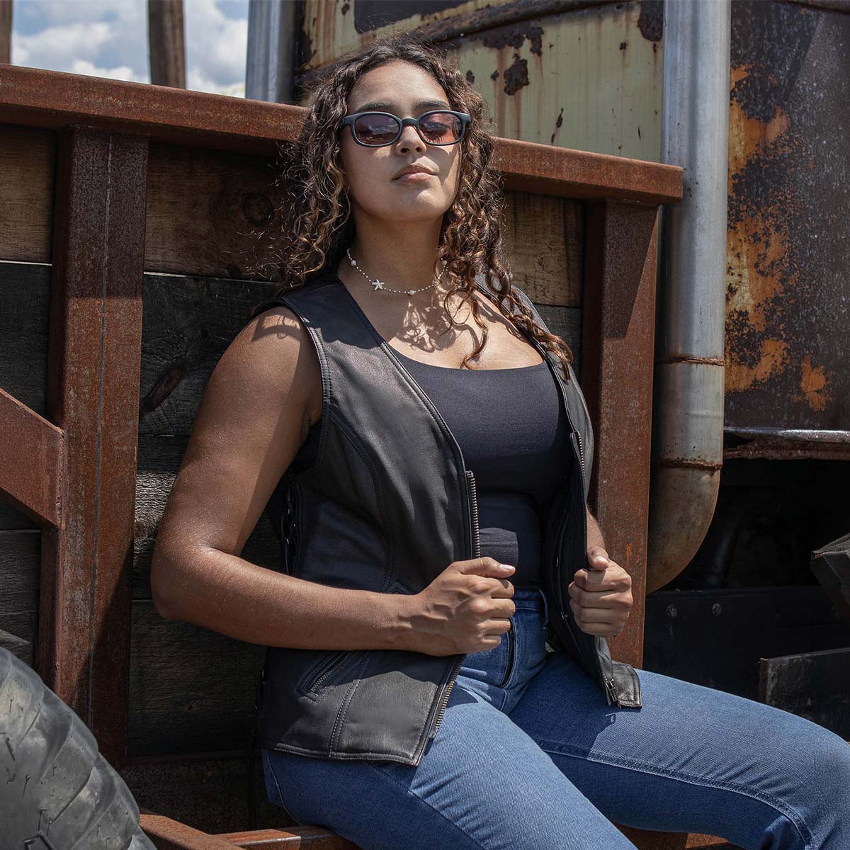 Milwaukee Motorcycle Clothing Co. Women's Jenni Black Premium Leather V-Neck Side Lace Vest MMC40001